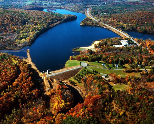Click for hi-resolution photo of East Brimfield Lake