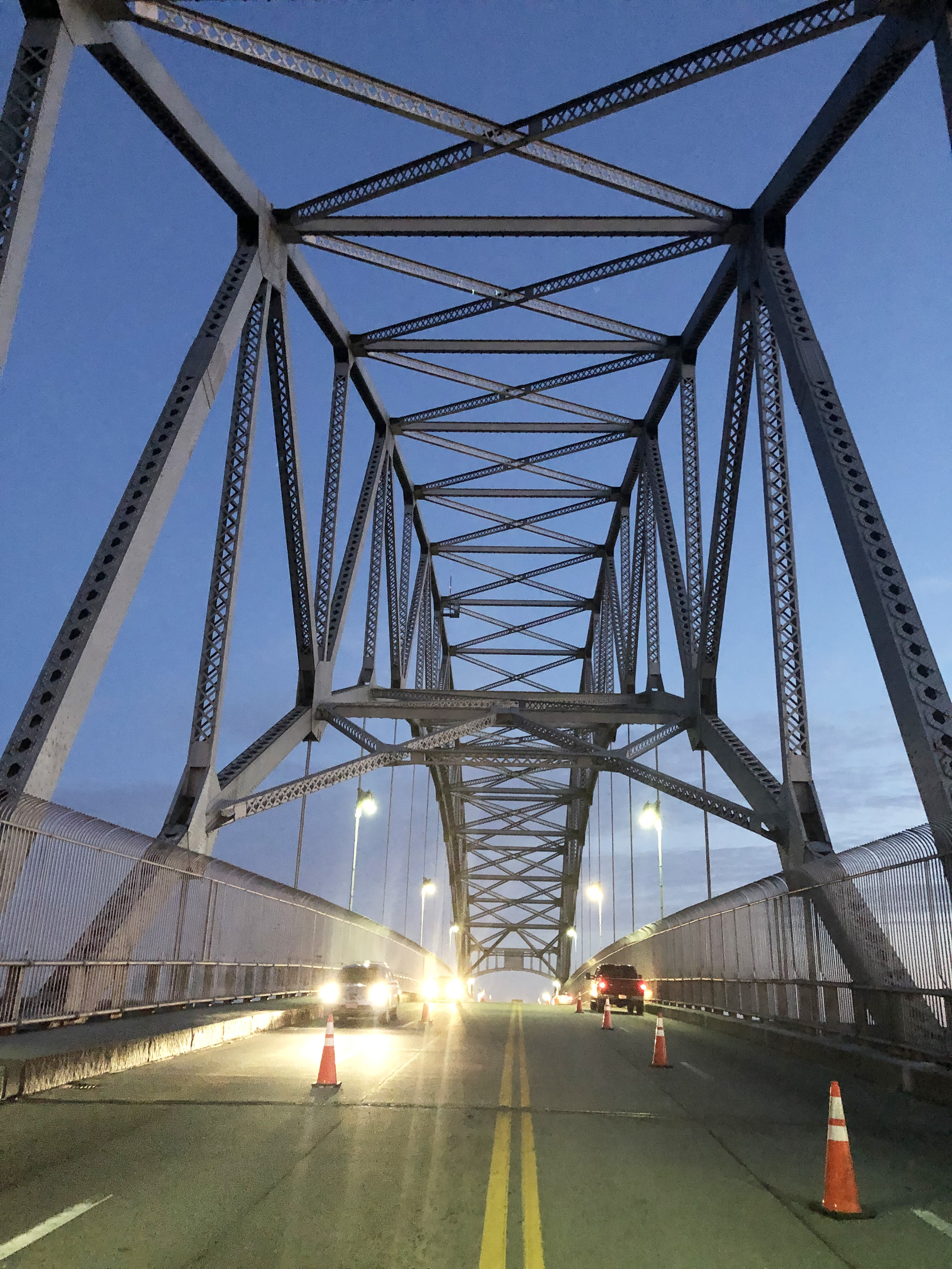 General traffic separation middle of bridge. General traffic separation middle of bridge.