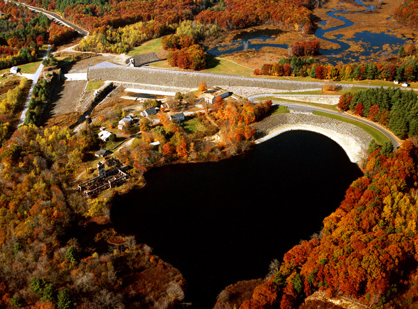 Click for hi-resolution photo of Hodges Village Dam