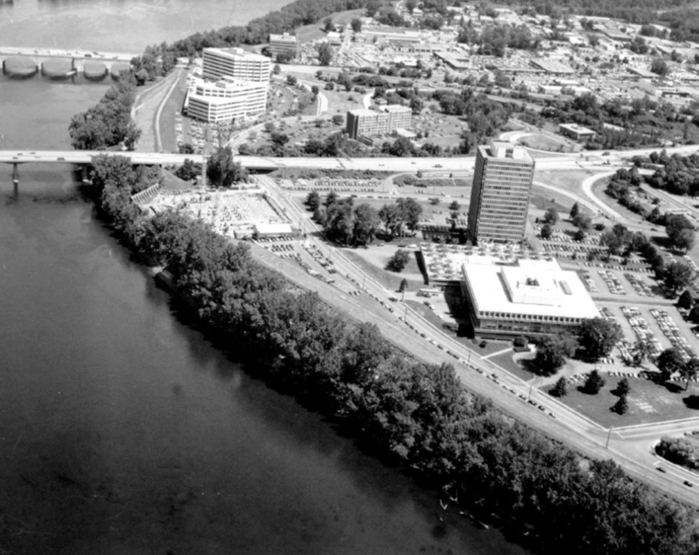 Aerial view of the flood risk management levee system in East Hartford, Connecticut, June 1987